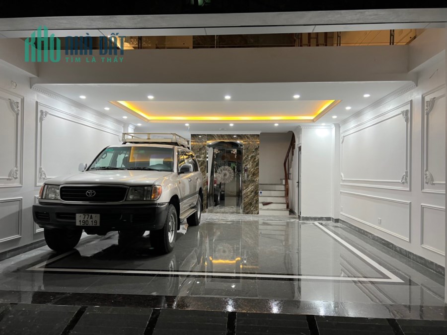 Cổ Linh, Đàm Quang Trung - 62m2-6T, thang máy, đường oto tránh.