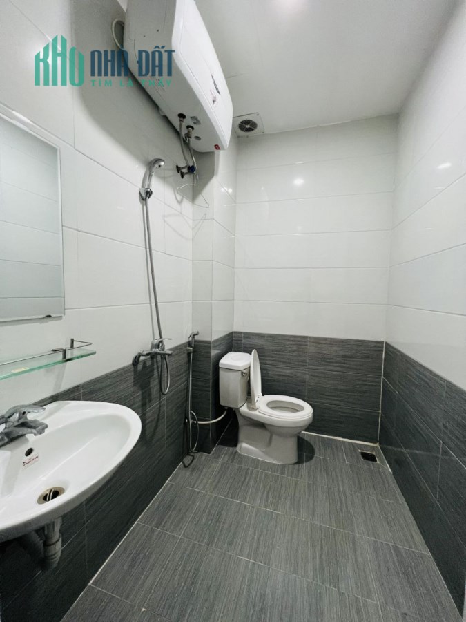 Bán nhà phố Thái Hà Đống Đa 28m2 4 tầng 2 thoáng 4PN gần ô tô 2.7 tỷ lh 0966037496