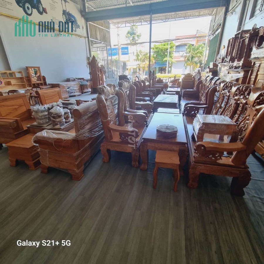 Cần Sang Cửa Hàng Nội Thất Gỗ Đang Kd Tốt