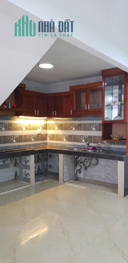 Bán gấp nhà mặt tiền gần NGUYỄN ĐÌNH CHIỂU hơn 70M2 6PN nhỉnh 4 tỷ - nhà mới đẹp ở luôn 0373732368