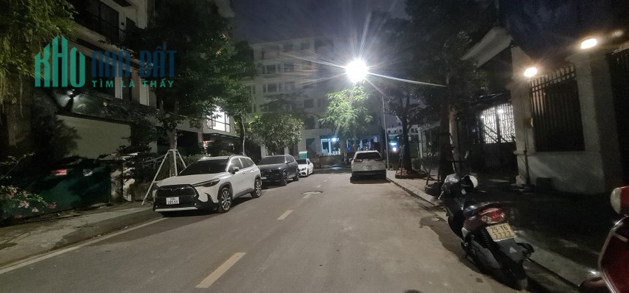 BÁN NHÀ LIỀN KỀ MINH NHỰA -BỒ ĐỀ, KHU NHÀ Ở CAO CẤP, VÍP LONG BIÊN, HIẾM NHÀ BÁN.