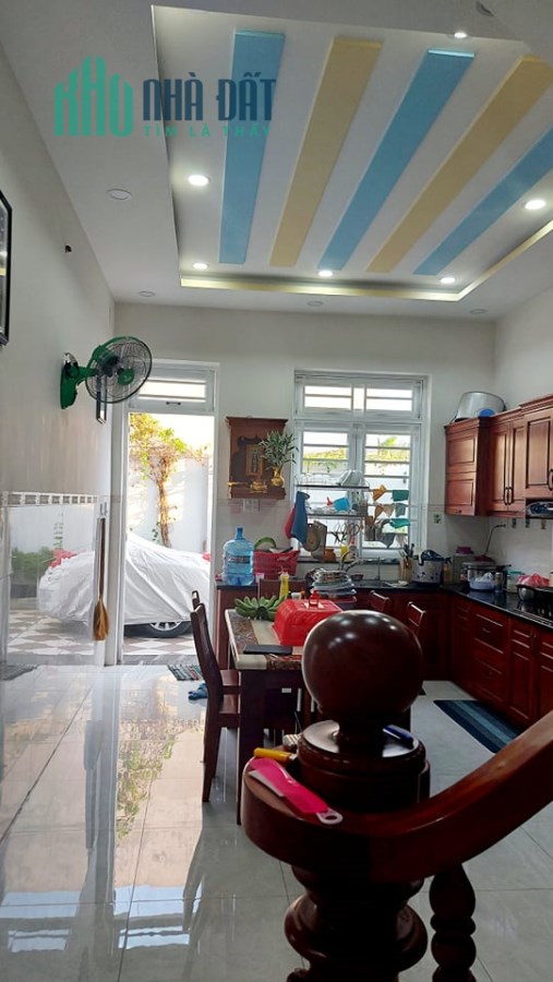 Bán gấp biệt thự giá rẻ, Thạnh Lộc 29 Quận 12, diện tích 210m2
