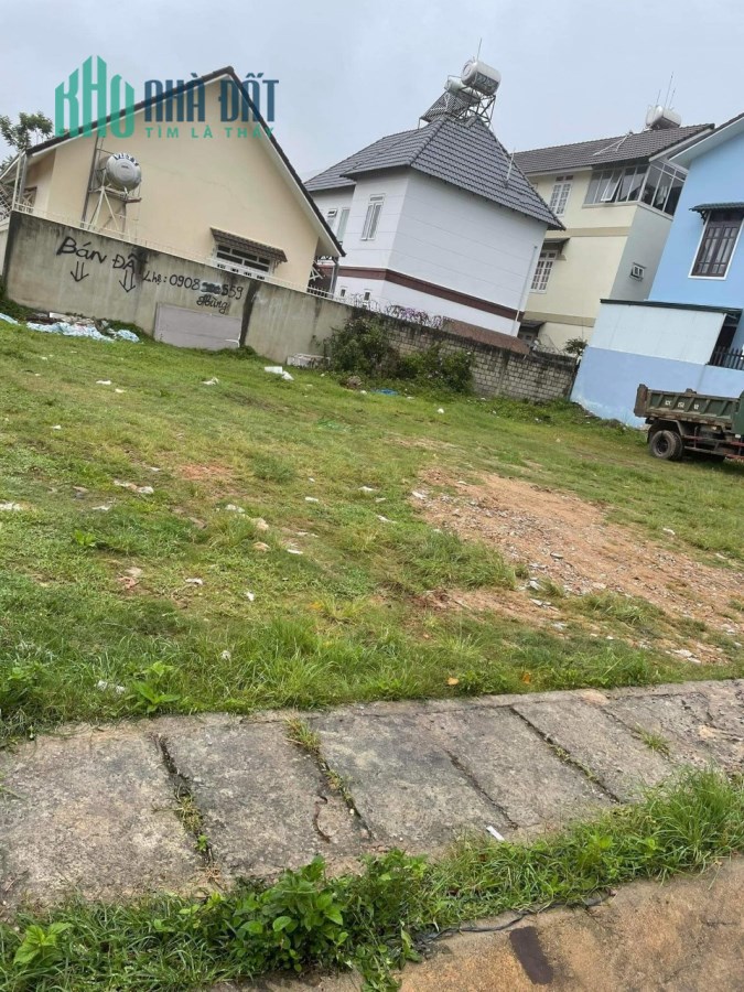 Cần tiền bán gấp đất 2 mặt tiền KQH Trần Anh Tông, Đà Lạt giá 13.5 tỷ