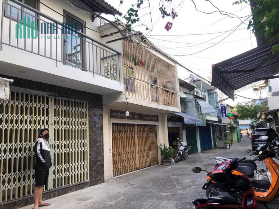 Hẻm xe hơi Nguyễn Tất Thành Q4 Dt 44 m Ngang 6 m có 3 tỷ