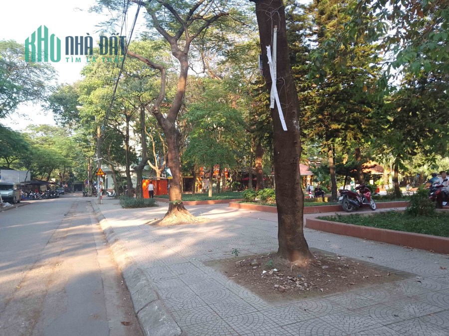 Phân Lô đền Lừ II,  42 x7 Tầng - Vỉa Hè - vườn hoa, giá 8.6 tỷ