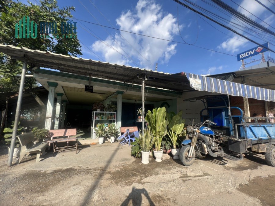 Cho thuê mặt bằng 500m2 sẵn nhà cấp 4 Thị trấn Đức hòa, kinh doanh cực đỉnh