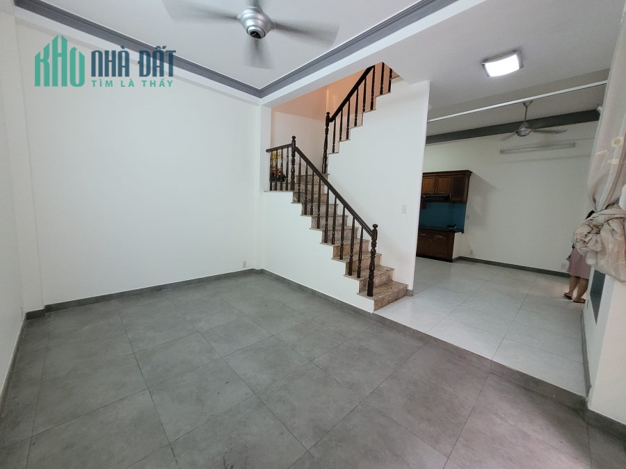 Bán gấp trong 7 ngày, nhà có bề ngang cực rộng, trung tâm Bình Thạnh, chỉ 8 tỷ
