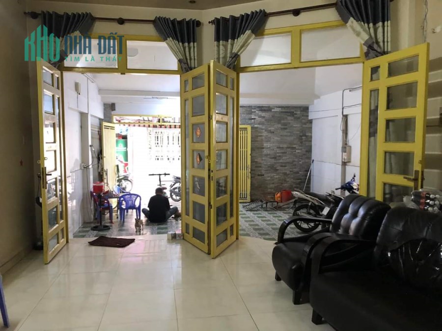 Bán nhà mặt tiền kinh doanh khủng Dương Bá Trạc chỉ 11.7tỷ