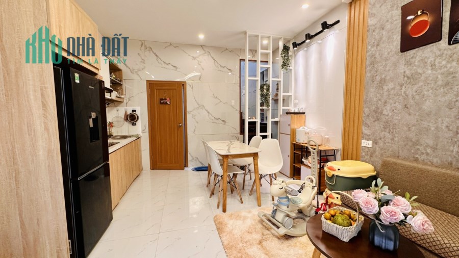 GẤP BÁN chuyển đổi nhu cầu chủ để lại FULL nội thất SIÊU PHẨM Ông Ích Khiêm CHỈ 2.1 tỷ