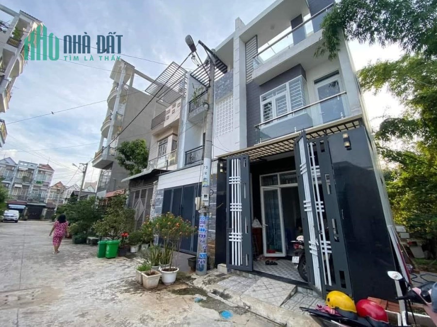 Ngộp Bank -3 Tầng 4.2 x 15 HXH Lê Văn Khương  Thới An Q12 Nhỉnh 4 Tỷ