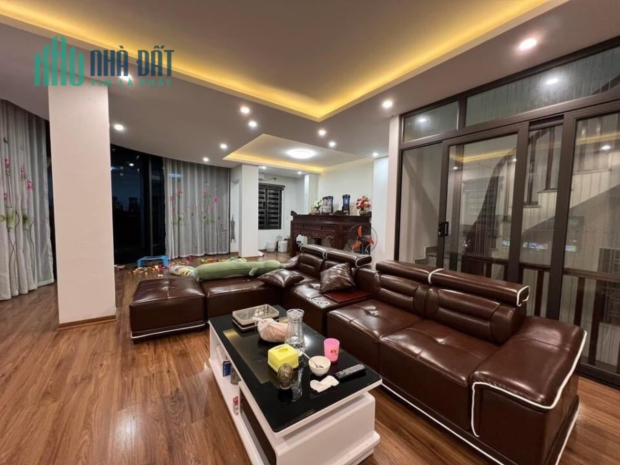 CHÍNH CHỦ GỬI BÁN GẤP TOÀ NHÀ 7 TẦNG BALA HÀ ĐÔNG, TẦNG 2 90M2,MẶT TIỀN 16M SIÊU PHẨM KINH