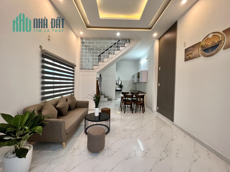 Nhà Ông ích Khiêm, Cầu Rồng,  42m2, 2 Tầng mới đẹp giá cực rẻ