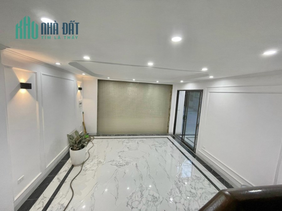 Bán nhà Hoàng Văn Thái 48mx 8 tầng ngõ thông ô tô tránh-Thang máy-Kinh doanh-Nhà mới full nội thất