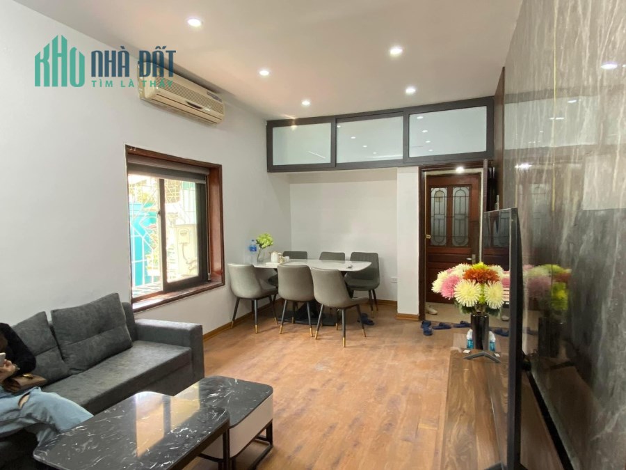 TT Đống Đa, 42 M, sổ đỏ, nội thất đẹp ở ngay, 1,36 tỷ