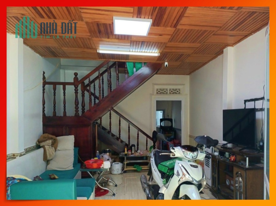 Nhà 3 Tỷ 7 Sổ Riêng Xây Dựng ở Khu Vực Chợ Chi Lăng, Phường 9, Đà Lạt