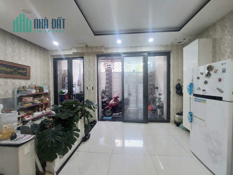 Bán Gấp Nhà 105m 2, Hẻm 6m Tân Hương Tân Phú, Ngang 5.5x20m Chỉ 8 Tỷ