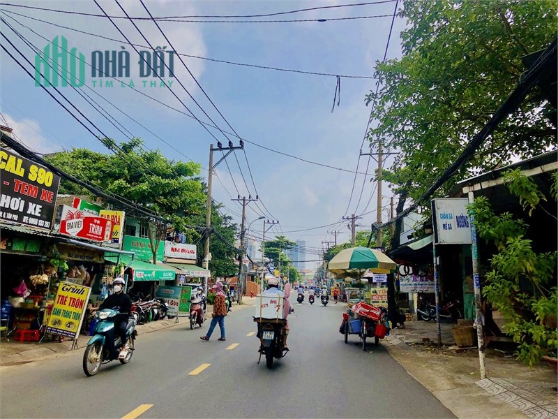 Bán căn góc đường Thoại Ngọc Hầu, P.Hoà Thạnh, Tân Phú 10.5x36m, tổng 388m2. Giá 60 tỷ thương lượng