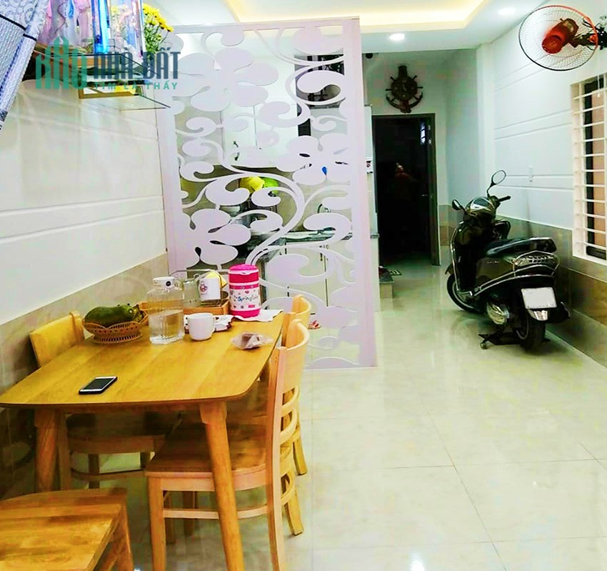 Mua bán nhà đẹp tốt Cách Mạng Tháng 8, Tân Bình, giá rẻ, 42m2