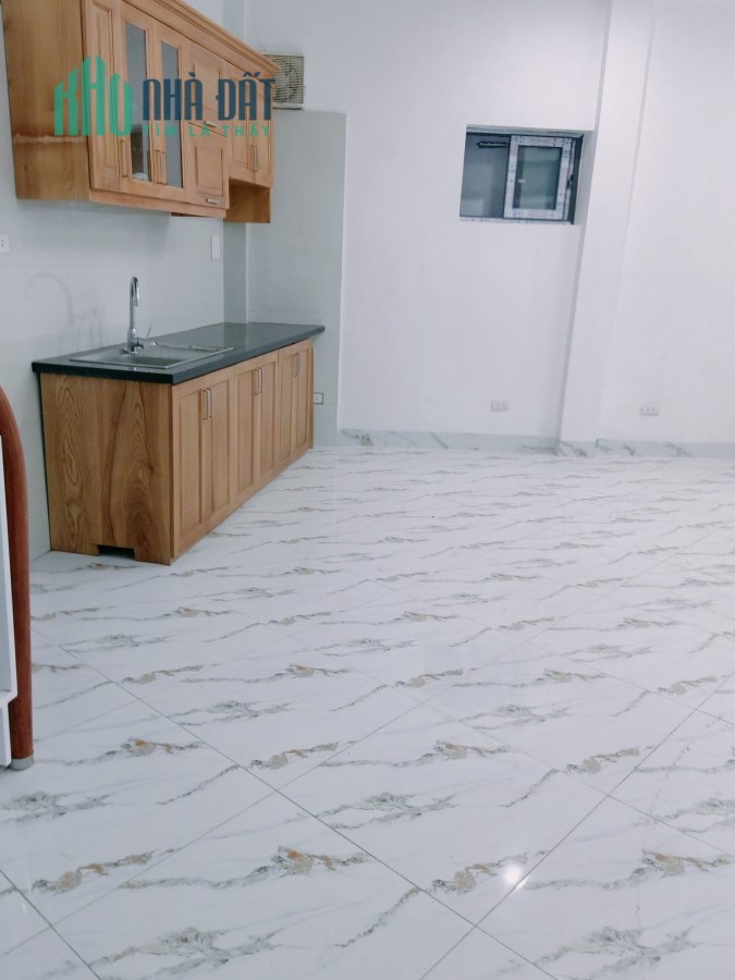 NHÀ MỚI VĂN CAO - LIỄU GIAI - BA ĐÌNH 3,5 tỷ.