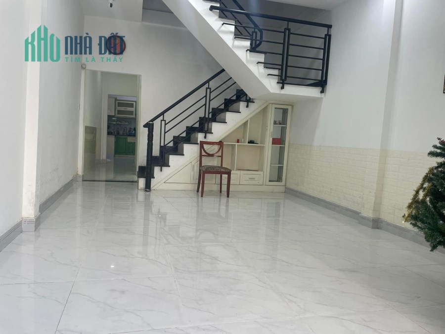BÁN GẤP NHÀ CAO THẮNG QUẬN 10 - 63M2 
ÔTÔ VÀO NHÀ , SÁT MẶT TIỀN - NHỈNH 7 TỶ RẼ NHẤT KHU VỰC.