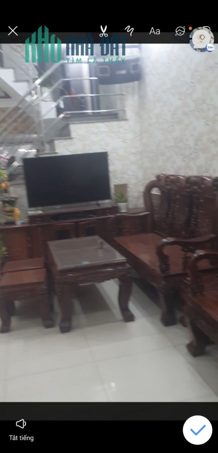 Cho thuê gấp nhà lầu trệt 3 phòng ngủ máy lạnh đầy đủ chỉ 5 triệu một tháng