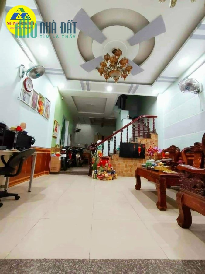 Bán nhà Quận 12 Hẻm xe hơi đường Huỳnh Thị Hai 60M2, 3 Tầng BTCT 4PN, Sổ vuông, Chỉ 4 T