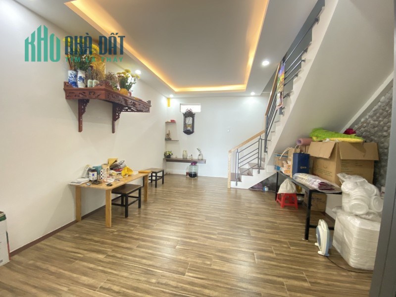 Gấp bán nhà mặt tiền, thạnh xuân, q12, 100m2, chỉ 5 tỷ 800tr.