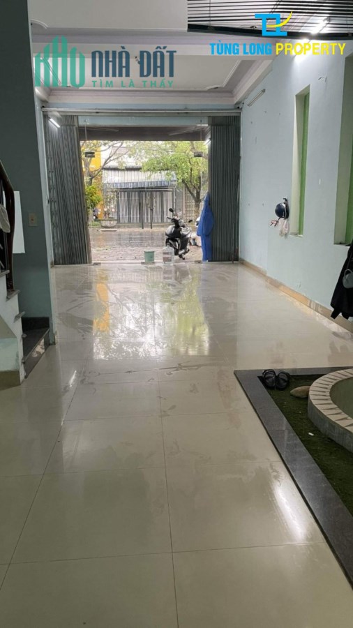 Cho thuê nhà 2 tầng mặt tiền đường 10m5 Huỳnh Tấn Phát, Hải Châu