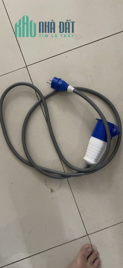 Bán sạc nhanh cho xe ô tô điện