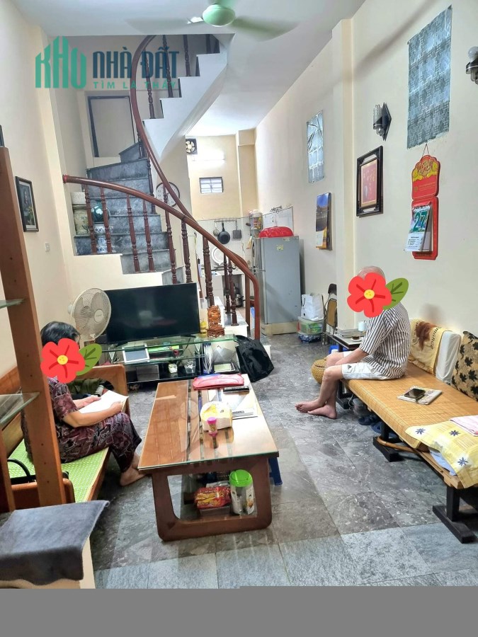 Bán nhà siêu đẹp, Văn Cao, Ba Đình, lô góc, 3 thoáng, 35m,  giá 3tỷ.