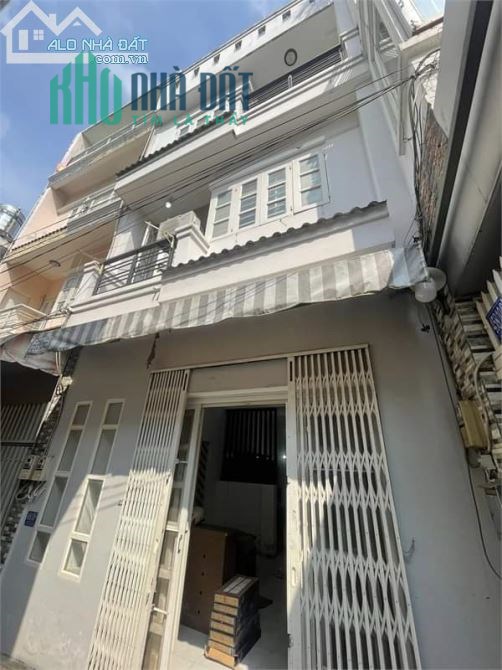 Bán Nhà Q7 Hẻm đẹp rộng, Nhà mới vào ở Ngay, An ninh, khu sầm uất Huỳnh tấn phát, oto tránh