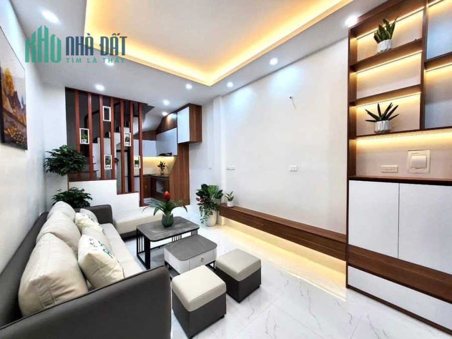 Bán nhà Cầu Giấy, 38m, 4 ngủ đầy đủ công năng, 3,7 tỷ