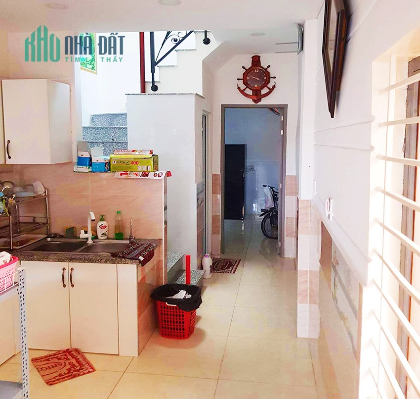 Giảm mạnh 800 triệu - Hẻm xe hơi, Cách Mạng Tháng 8, Tân Bình - 42m2 - Chỉ 4.1 tỷ