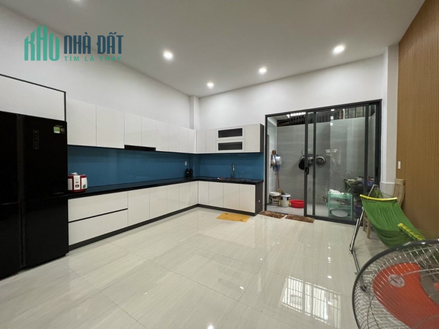 Có một căn hộ Napoleon Nha Trang 3pn, view biển 7tr