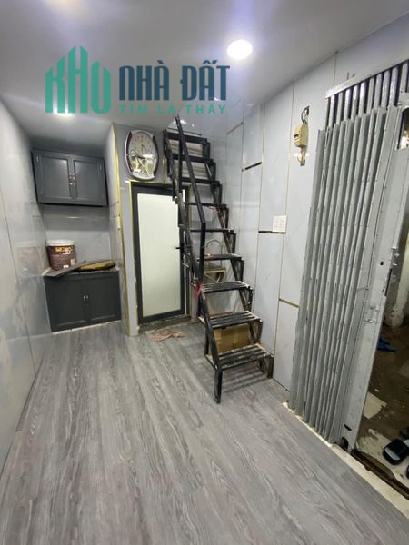 Nhà MỚI GIÁ RẺ 1 tỷ 2 ở TRẦN VĂN QUANG, 1 trệt 2 lâu, hẻm thông.