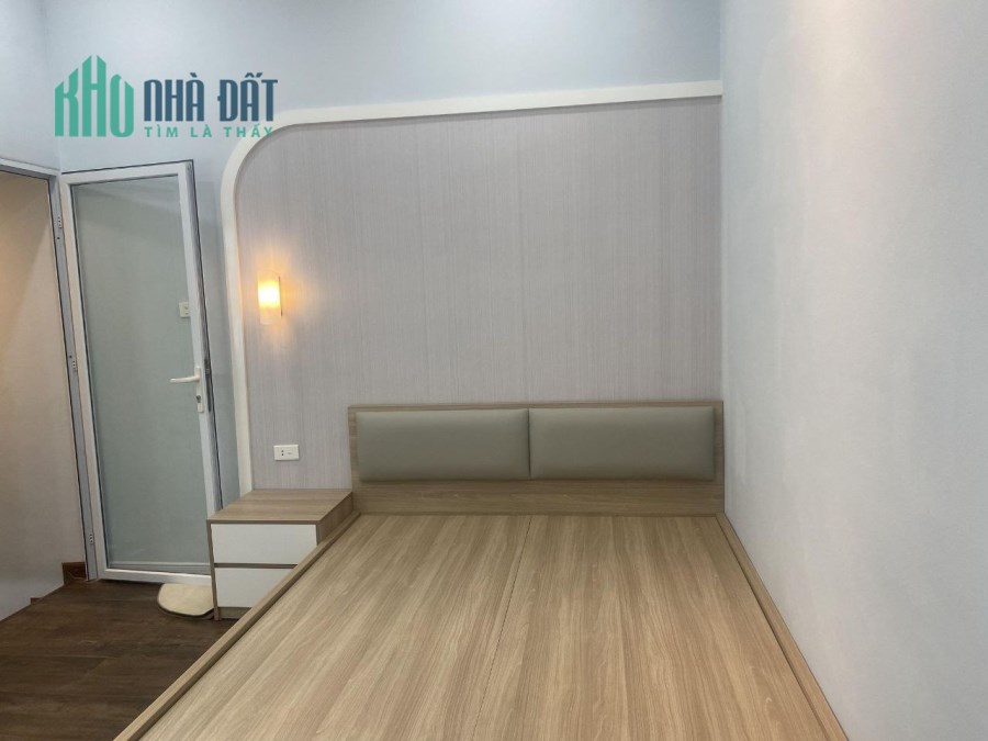 HIẾM HIẾM HIẾM BÀN NHÀ PHỐ HÀO NAM ĐỐNG ĐA 40M2 NGÕ THÔNG, 2 THOÁNG 5 TỶ LH 0966037496