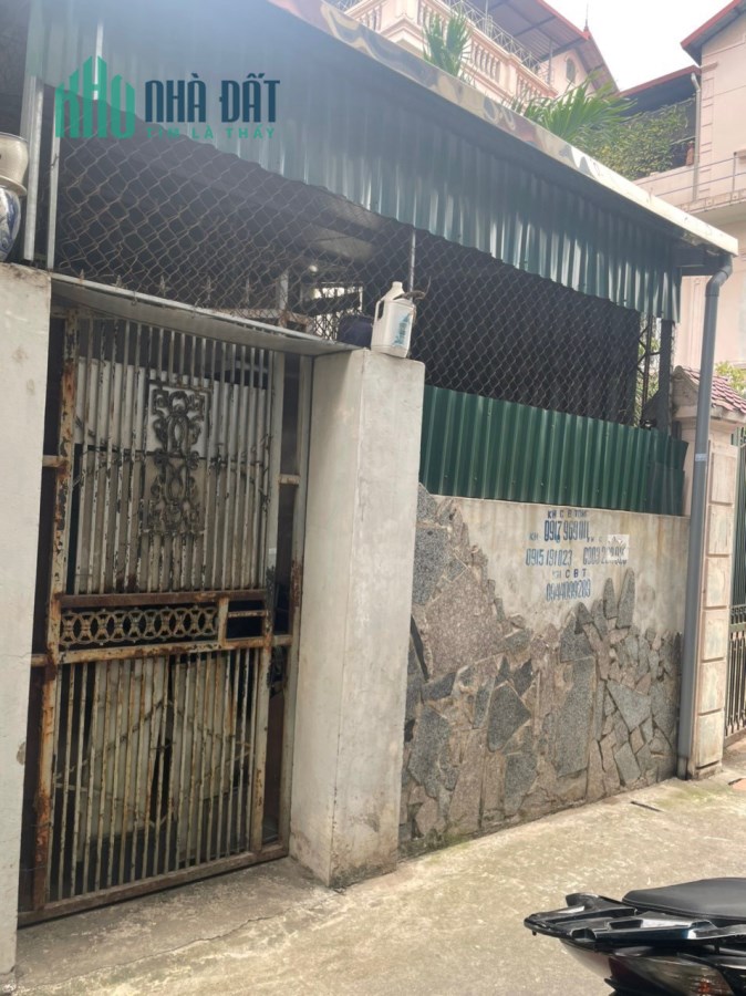 HIẾM HIẾM 2 tỷ có 41m2 đất Ngọc Thụy tặng C4, Ôtô, Ngõ Thông