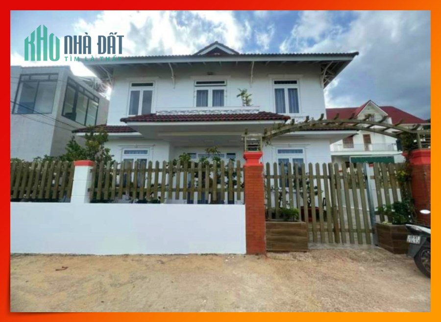 Biệt Thự 2 Mặt Tiền ở Phường 12, Đà Lạt. Thích hợp Đầu Tư Nghỉ Dưỡng