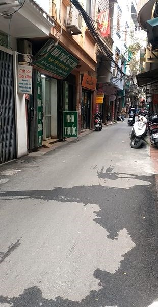 NHÀ ĐẸP 4 TẦNG 25M2 GIÁ 2.25 TỶ QUẬN ĐỐNG ĐA GIÁ ĐẦU TƯ CHO QUÝ KHÁCH HÀNG ANH CHỊ EM MUA VỀ Ở LUÔN