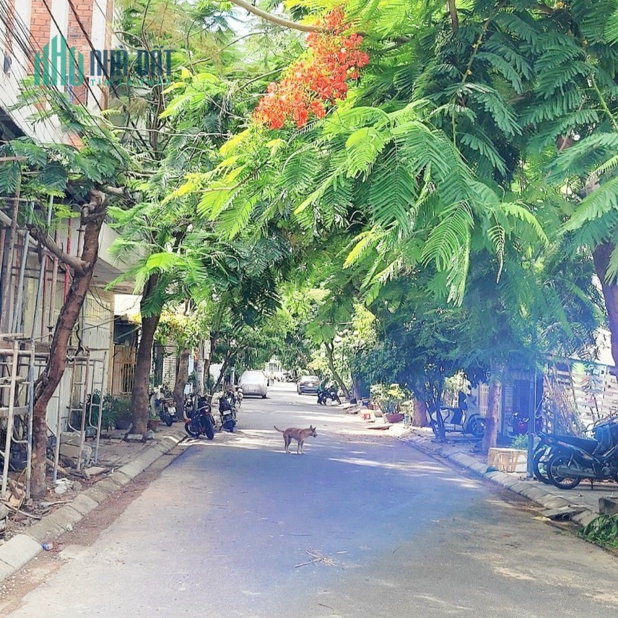 BÁN NHÀ 4,6 TỶ MẶT TIỀN KHU TÁI ĐỊNH CƯ PHƯỚC LONG NHA TRANG 65m2 x 3T