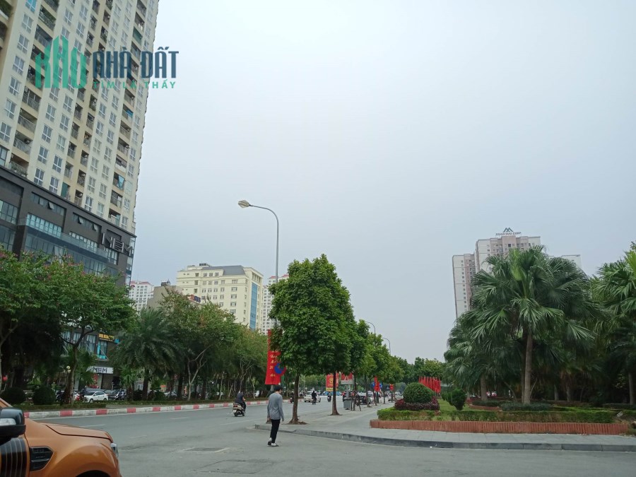 Bán nhà đối diện Quận ủy Hà Đông phố Tô Hiệu, 60m2x5T, mt6m, ô tô nhỉnh 11 tỷ