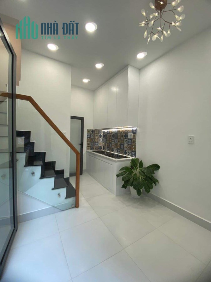 bán nhà LÊ QUANG ĐỊNH P5 BÌNH THẠNH 3 TẦNG GIÁ 2,25 TỶ