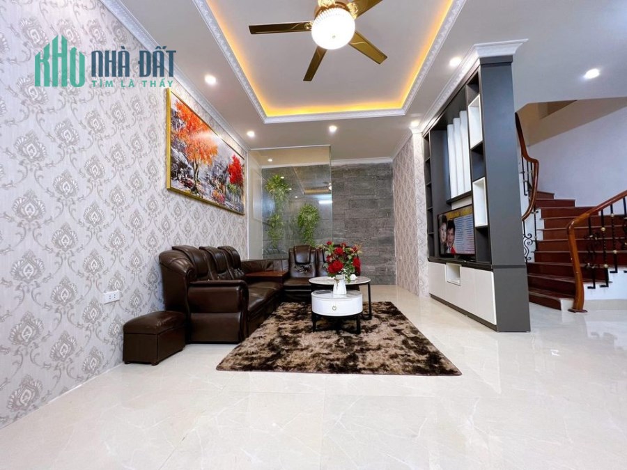 Bán nhà trung tâm quận Hà Đông, 40m2, giá 4.85 tỷ.