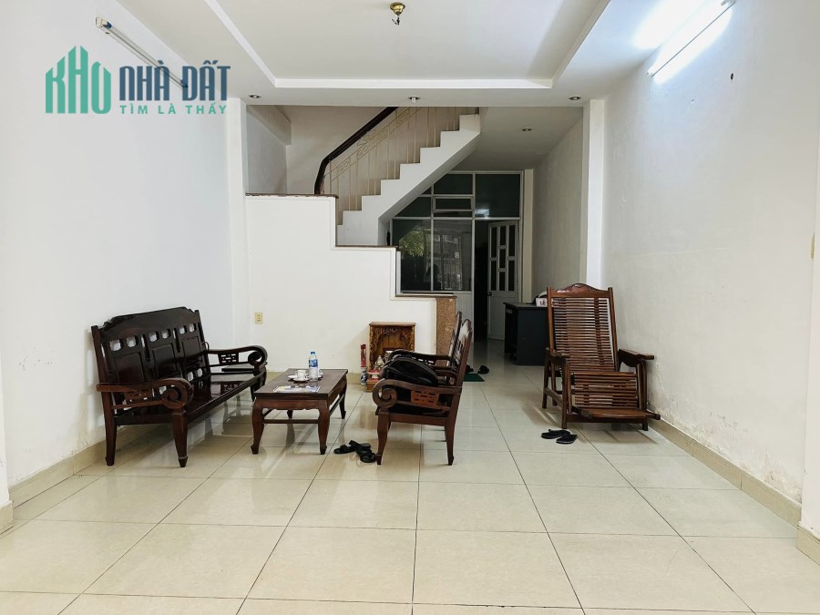 Ngộp Bank, bán gấp nhà mặt tiền kinh doanh Bình Thạnh, có vỉa hè, cho thuê giá cao