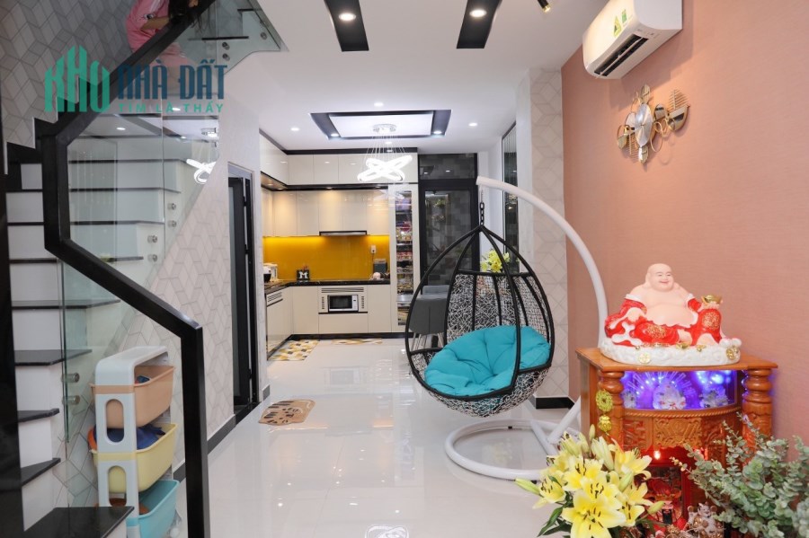 NHÀ TÂN PHÚ GẤP BÁN 64m2(4x16M) 4 TẦNG HXH Nộp giảm từ 9 ty xuống còn 5ty95