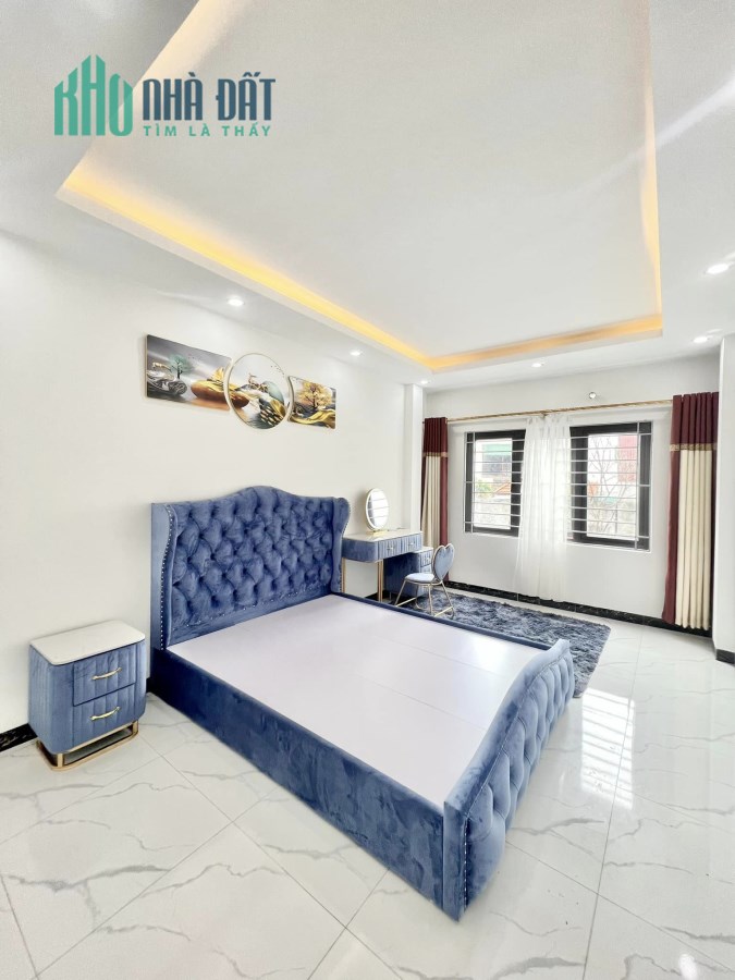 Bán nhà mới Phố Đông Thiên- 3.05 tỷ