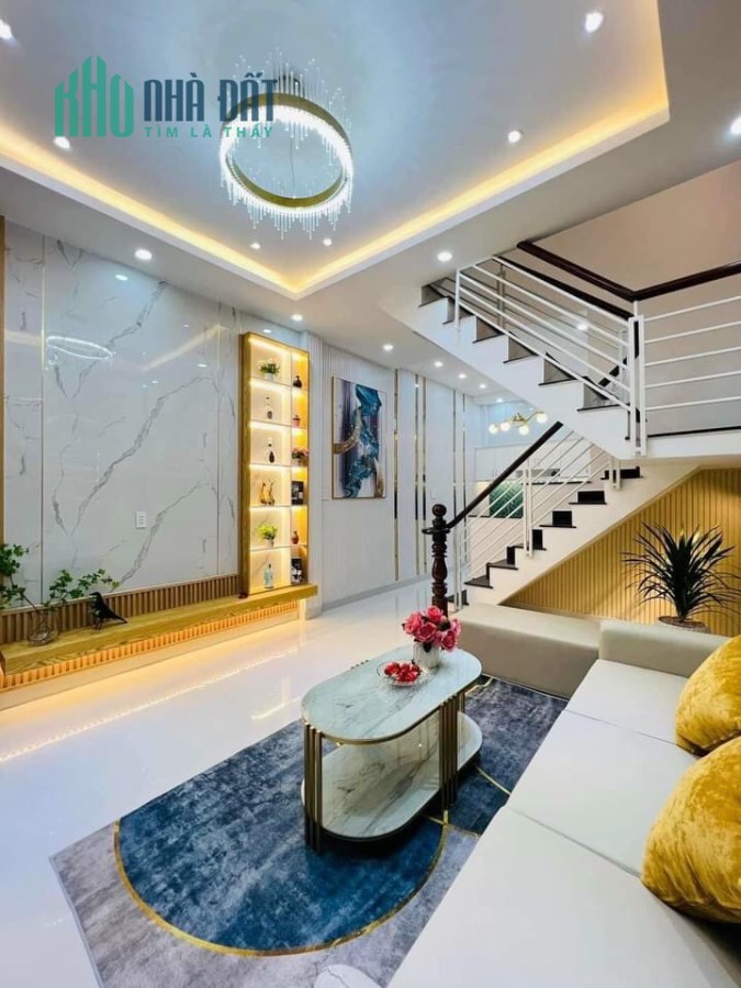 BÁN NHÀ ĐƯỜNG HỒNG BÀNG QUẬN 11 - NGAY CẦU VƯỢT CÂY GÕ , NHÀ MỚI ĐẸP DỌN VÀO Ở NGAY

+ Nhà gần