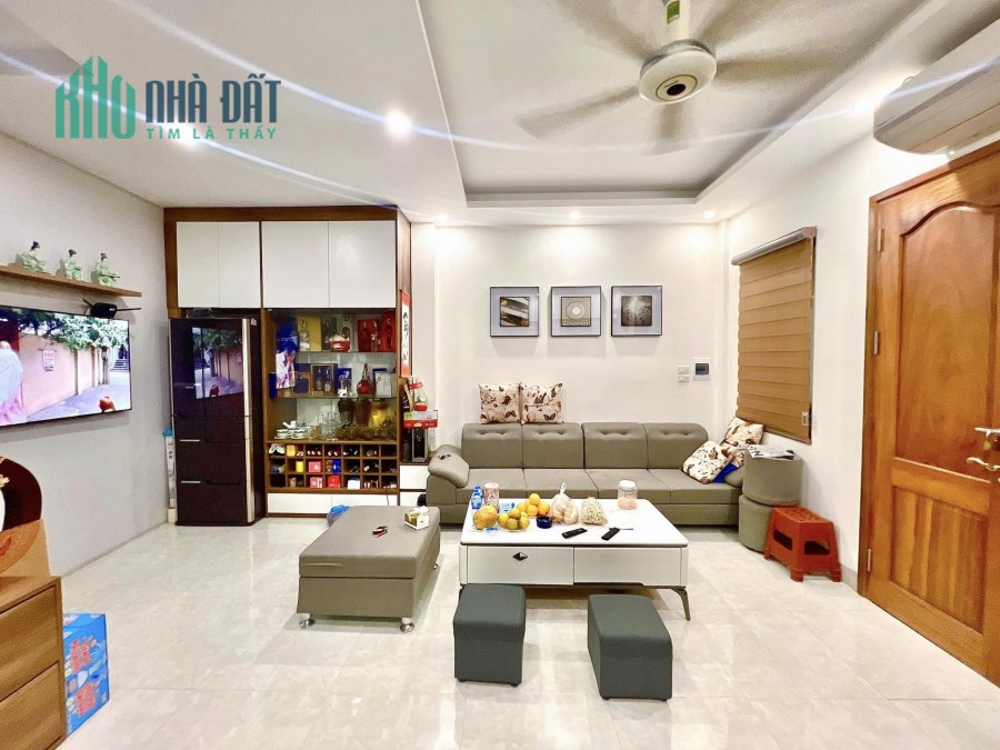 BÁN NHÀ MỸ ĐÌNH MỄ TRÌ SIÊU ĐẸP Ô TÔ ĐỖ CỬA SÁT PHỐ 39M2X5T 3,8 TỶ