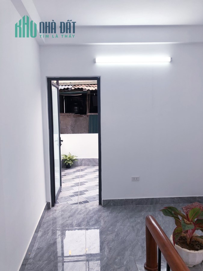 BÁN NHÀ  KIM NGƯU ĐẸP NHƯ NGỌC TRINH 35Mx4, 2 THOÁNG,NHỈNH 3 TỶ.