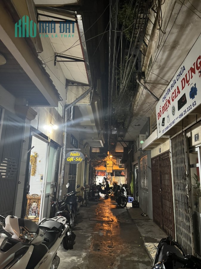 Lõi trung tâm Nhân Hoà –TX nhà hơn 2 tỷ 3 tầng 23m, ô tô gần nhà
